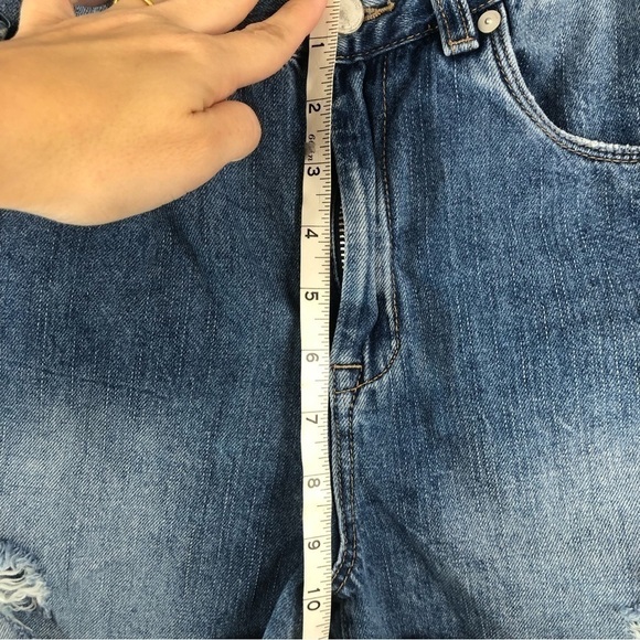 Blank NYC distressed denim cut off shorts size 27 - Picture 5 of 8
